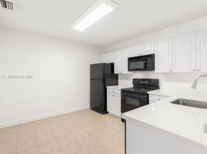 5761 Riverside Dr 304B4, Coral Springs FL 33067