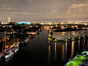 401 Golden Isles Dr 908, Hallandale Beach FL 33009