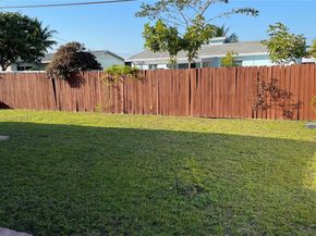 7471 Simms St, Hollywood FL 33024