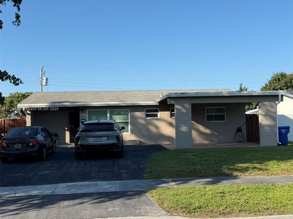 7471 Simms St, Hollywood FL 33024