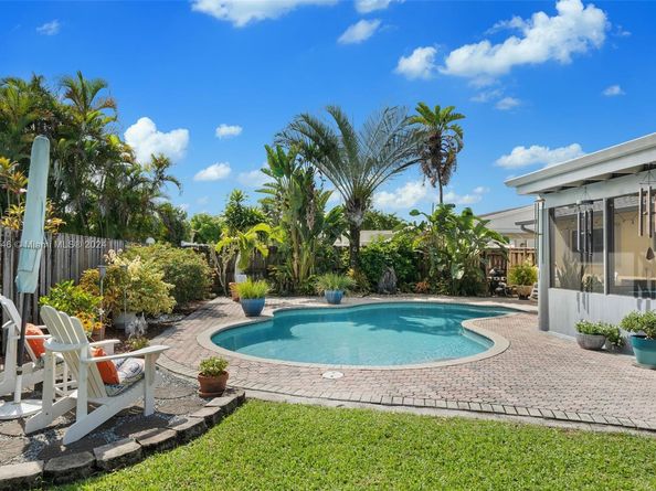 11921 SW 122nd Ave, Miami FL 33186