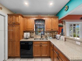 11921 SW 122nd Ave, Miami FL 33186