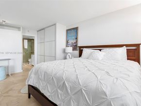 465 Ocean Dr 824, Miami Beach FL 33139