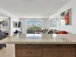 465 Ocean Dr 824, Miami Beach FL 33139