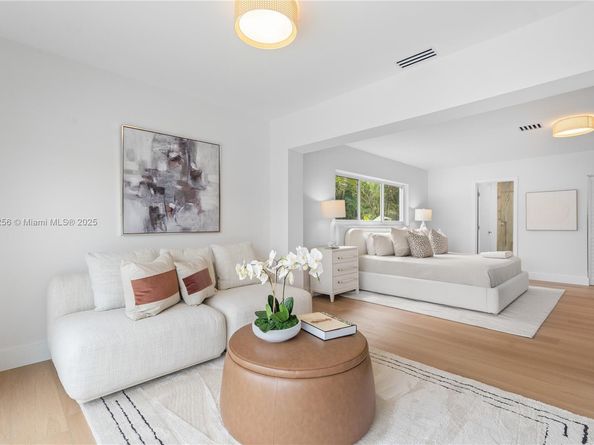 3341 NE 38th St, Fort Lauderdale FL 33308