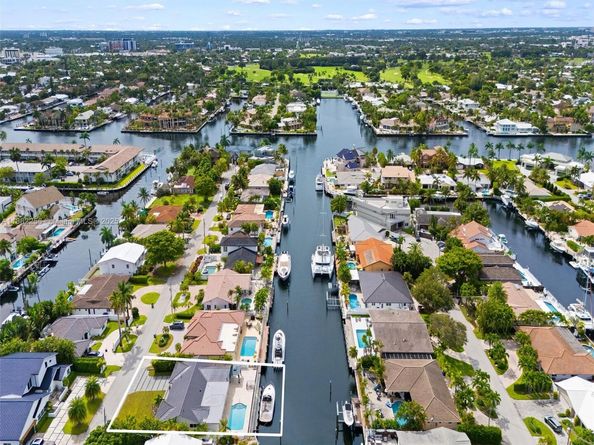 3341 NE 38th St, Fort Lauderdale FL 33308
