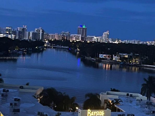 6900 Bay Dr 9C, Miami Beach FL 33141