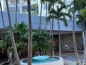 6900 Bay Dr 9C, Miami Beach FL 33141