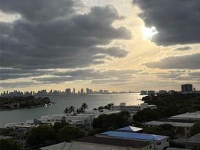 6900 Bay Dr 9C, Miami Beach FL 33141