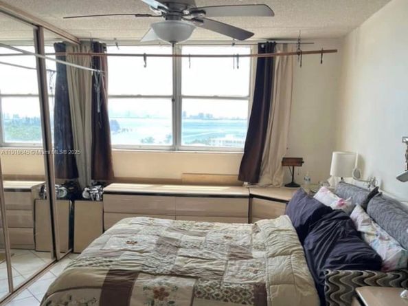 6900 Bay Dr 9C, Miami Beach FL 33141