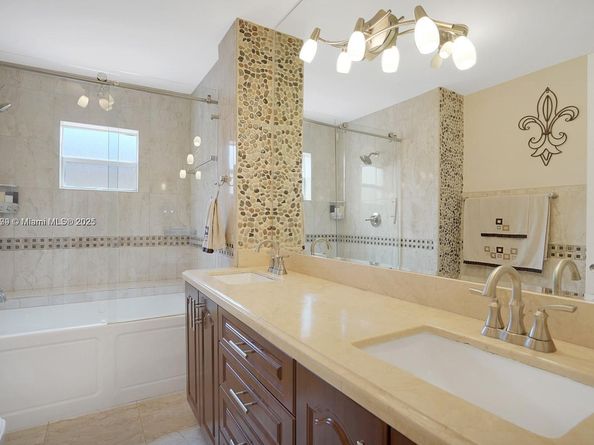 6103 SW 130th Ave, Miami FL 33183