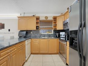 6103 SW 130th Ave, Miami FL 33183