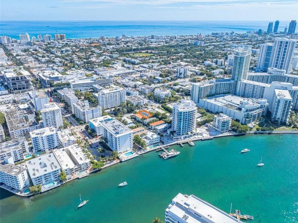 1610 Bay Rd, Miami Beach FL 33139