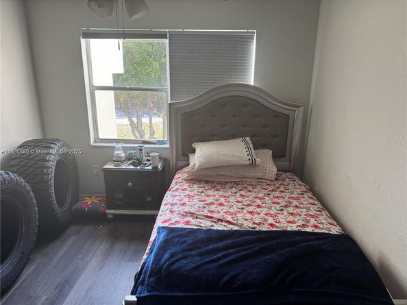 4235 N University Dr 312, Sunrise FL 33351