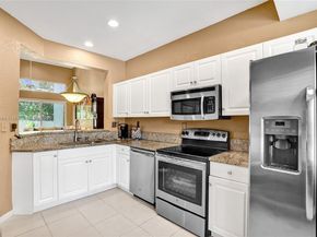 5668 NW 127th Ter, Coral Springs FL 33076