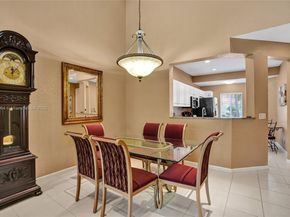5668 NW 127th Ter, Coral Springs FL 33076