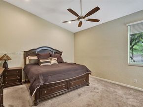 5668 NW 127th Ter, Coral Springs FL 33076