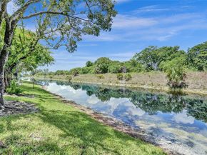 5668 NW 127th Ter, Coral Springs FL 33076