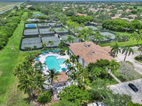 5668 NW 127th Ter, Coral Springs FL 33076