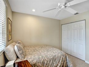 5668 NW 127th Ter, Coral Springs FL 33076