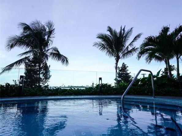 700 NE 24th St 1904, Miami FL 33137