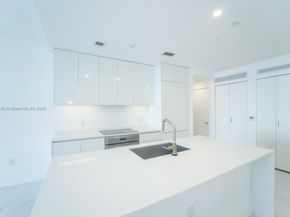 700 NE 24th St 1904, Miami FL 33137