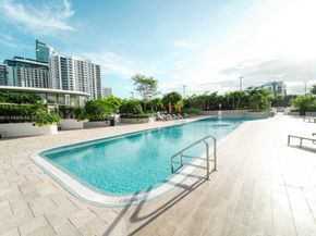 700 NE 24th St 1904, Miami FL 33137