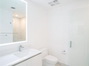 700 NE 24th St 1904, Miami FL 33137