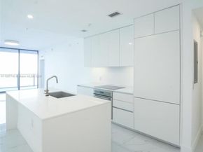 700 NE 24th St 1904, Miami FL 33137