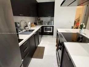 9165 NW 33rd St, Doral FL 33172