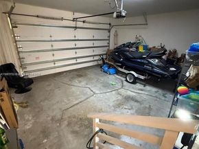 9165 NW 33rd St, Doral FL 33172