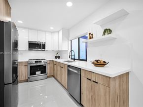 15217 SW 46th Ln G78, Miami FL 33185