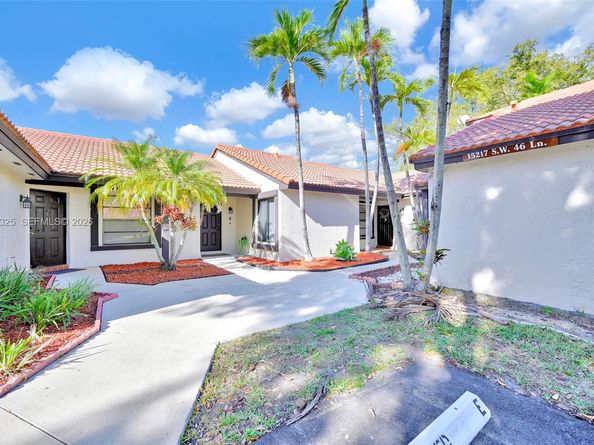 15217 SW 46th Ln G78, Miami FL 33185