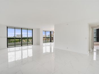 3500 Mystic Pointe Dr