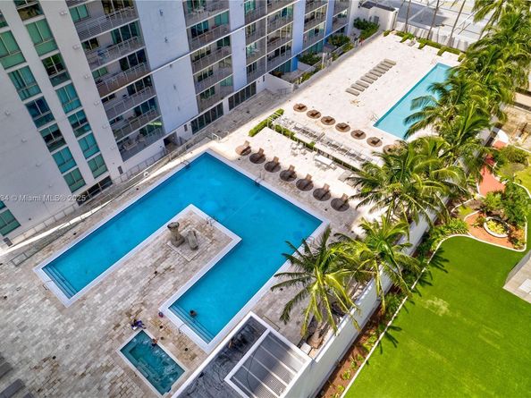 335 S Biscayne Blvd 3108, Miami FL 33131