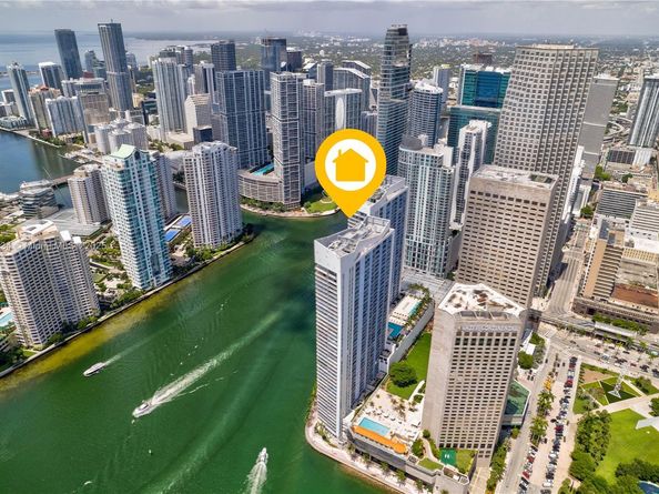 335 S Biscayne Blvd 3108, Miami FL 33131