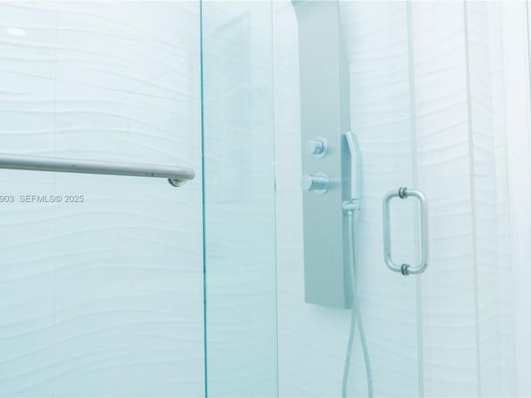 2380 SW 2nd St, Miami FL 33135