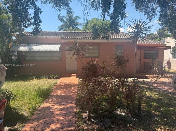 2530 Washington St, Hollywood FL 33020