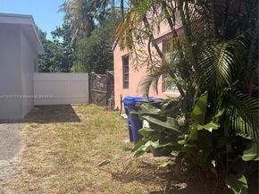 2530 Washington St, Hollywood FL 33020