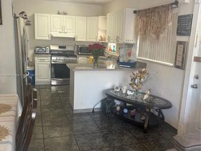 2530 Washington St, Hollywood FL 33020