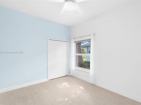 5135 Kensington Cir, Coral Springs FL 33076