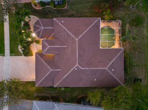 5135 Kensington Cir, Coral Springs FL 33076