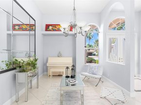 5135 Kensington Cir, Coral Springs FL 33076