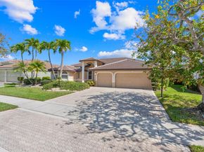 5135 Kensington Cir, Coral Springs FL 33076