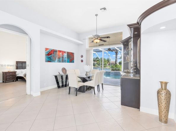 5135 Kensington Cir, Coral Springs FL 33076