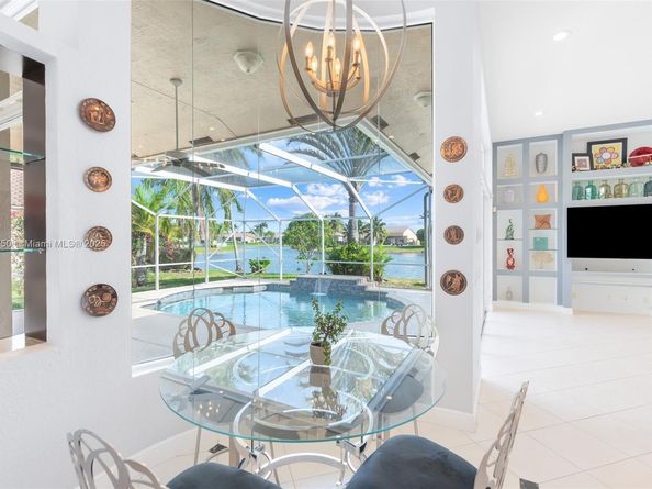 5135 Kensington Cir, Coral Springs FL 33076