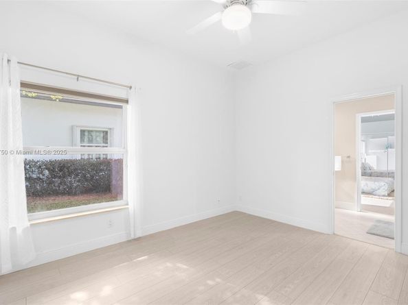 5135 Kensington Cir, Coral Springs FL 33076