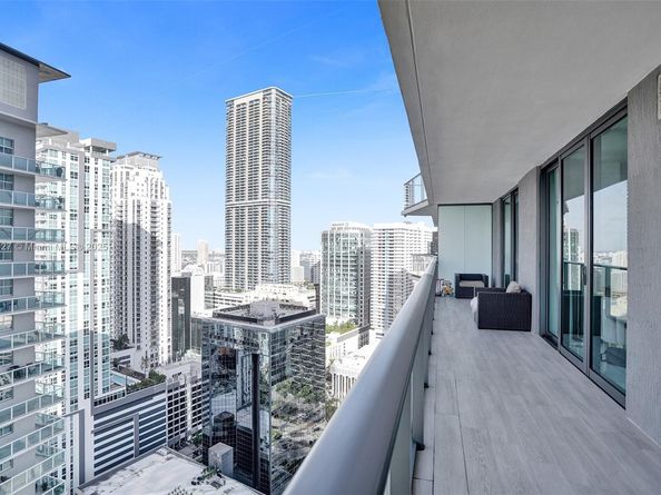 1300 S Miami Ave 3111, Miami FL 33130