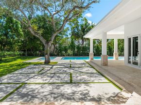 7900 SW 118th St, Pinecrest FL 33156