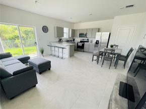 916 SE 19th St 916, Homestead FL 33034